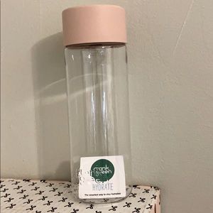 Frank Green Reusable Bottle in Blush BN